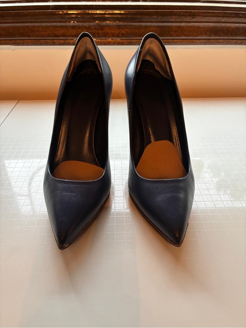Gucci Black Pointed-Toe Leather Pumps